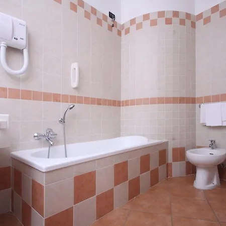 里斯特蓝碧蓝西亚酒店 洛雷托·阿普鲁蒂诺