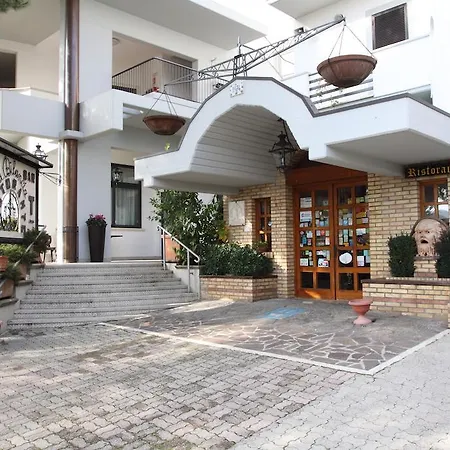 里斯特蓝碧蓝西亚酒店